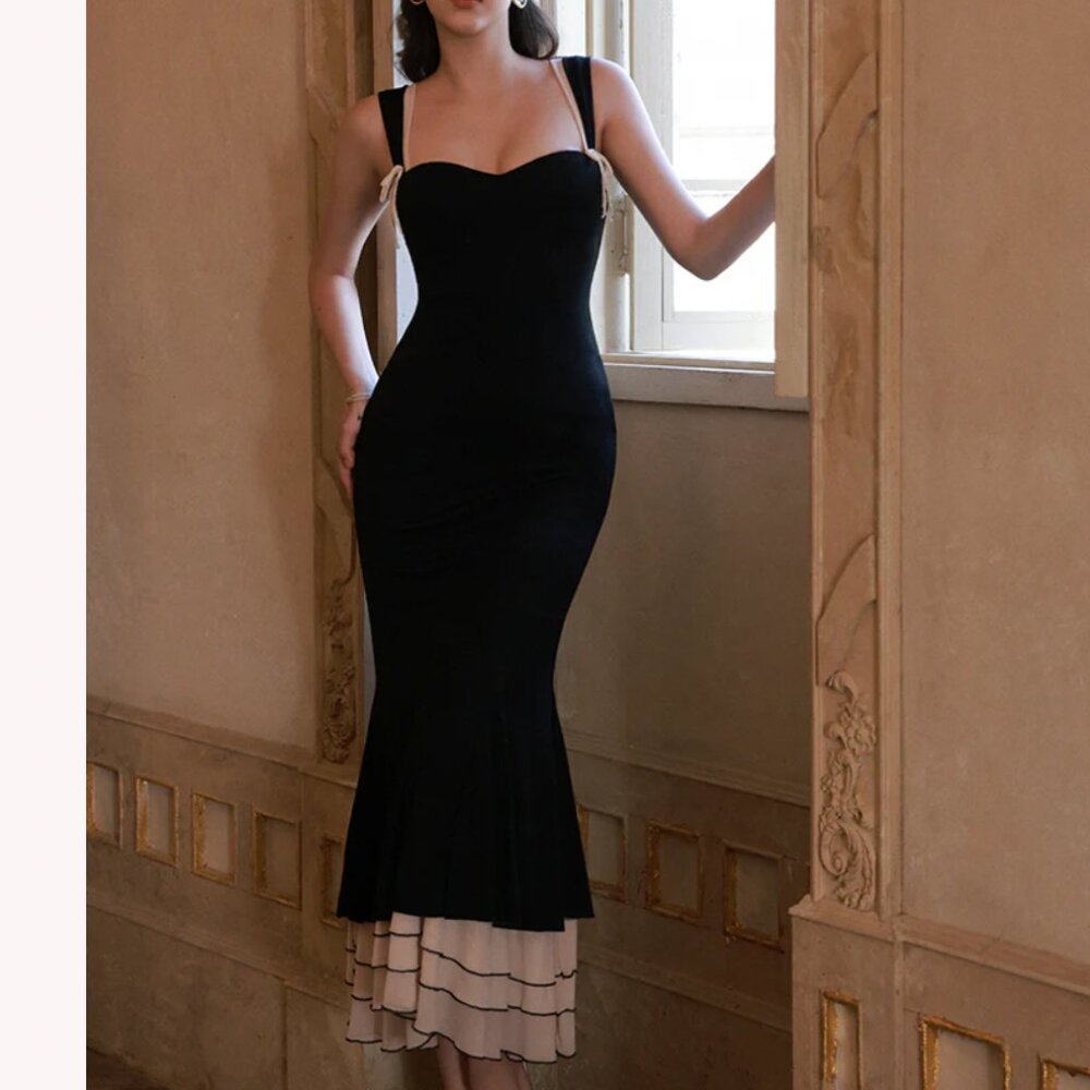 RIHOAS Black Strap Sweetheart Midi Dress with Cream Tiered Ruffle